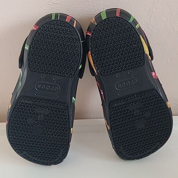 Crocs At Work Bistro Graphic Black Multi Colored Peppers Work Clogs Mules Size 6 - Picture 11 of 16